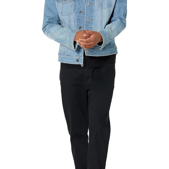 Amazon Essentials Men's Slim-Fit Bootcut Jean - Picture 4 of 4